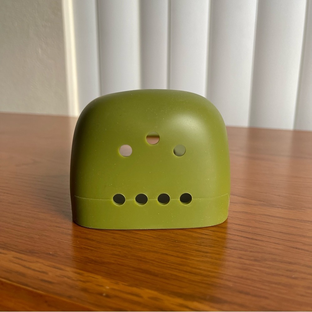 Ryan & Rose Silicone Cutie Holder Army Green - Picture 8 of 15